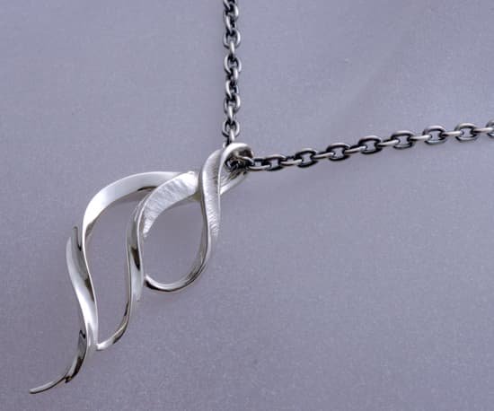 Hizm シルバーアクセサリー PT-01 燻なし鏡面仕上げ ペンダントトップ