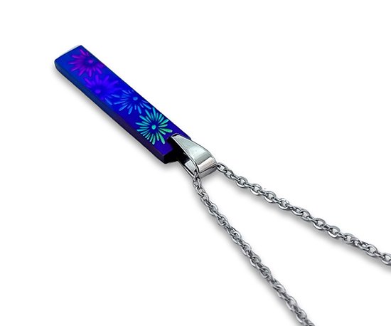 Hizm 札形ペンダントトップ S 閃光散華 純チタン製 チェーン付き