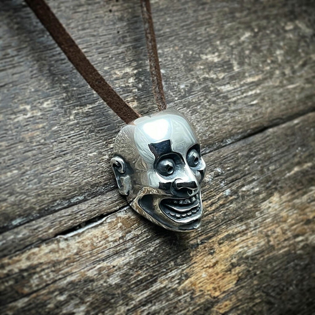 聖 HIJIRI 大飛出 おおとびでの面のペンダント Noh mask “O-tobide