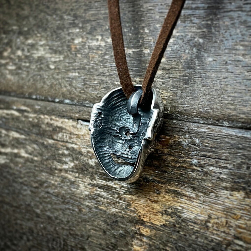 聖 HIJIRI 顰 しかみの面のペンダント Noh mask “Shikami” pendant