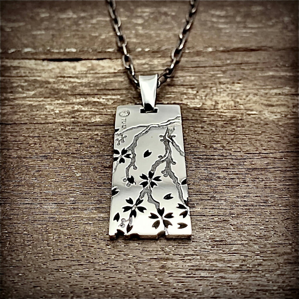 聖 HIJIRI “流水に桜” 透かし彫り ペンダント Kimono pattern pendant