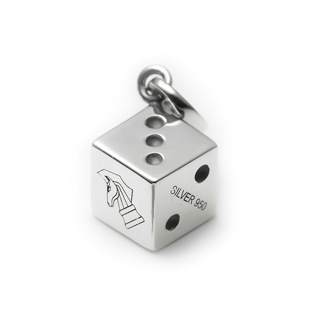 純銀製　シルバー　サイコロ　20g　アクセサリー PUERTA DEL SOL シンプル サイコロ ダイス シルバー ペンダントトップ