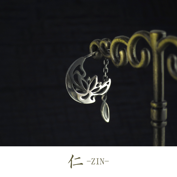 LON シルバー 925 月型 ピアス 美品 シルバー925ミニハートピアス | ファッション通販サイト NUGU